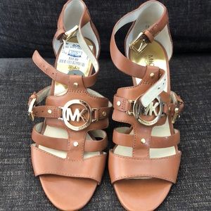 Michael Kors New Brown Heels
